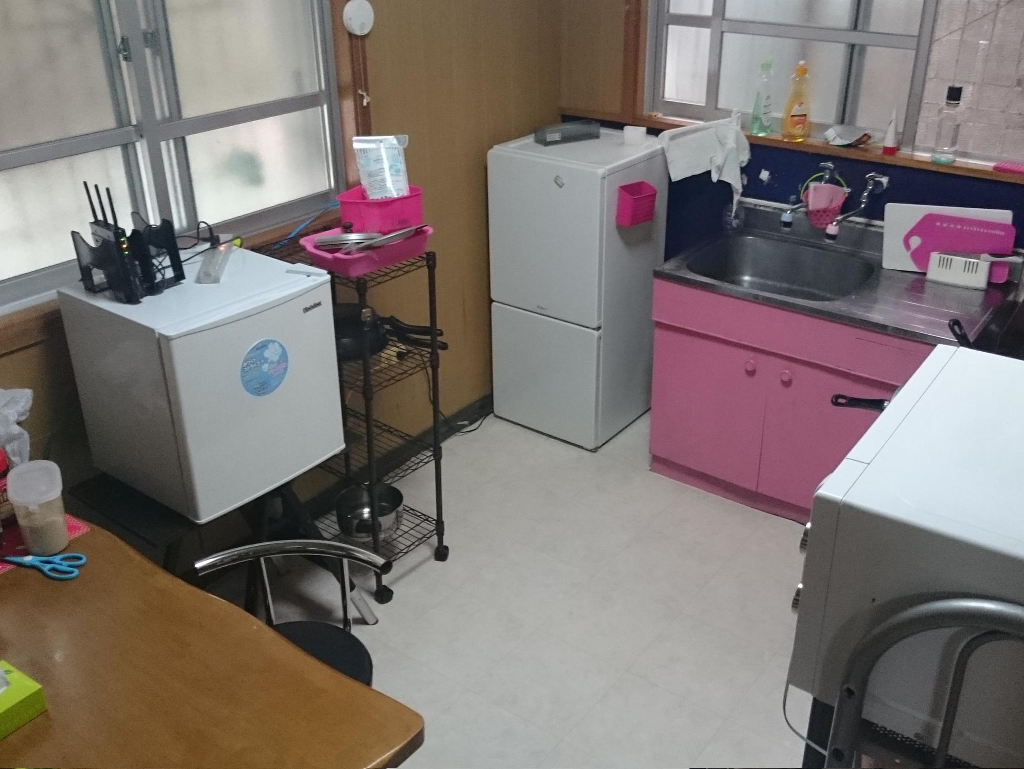 Koza Share House Hotel Okinawa Bagian luar foto
